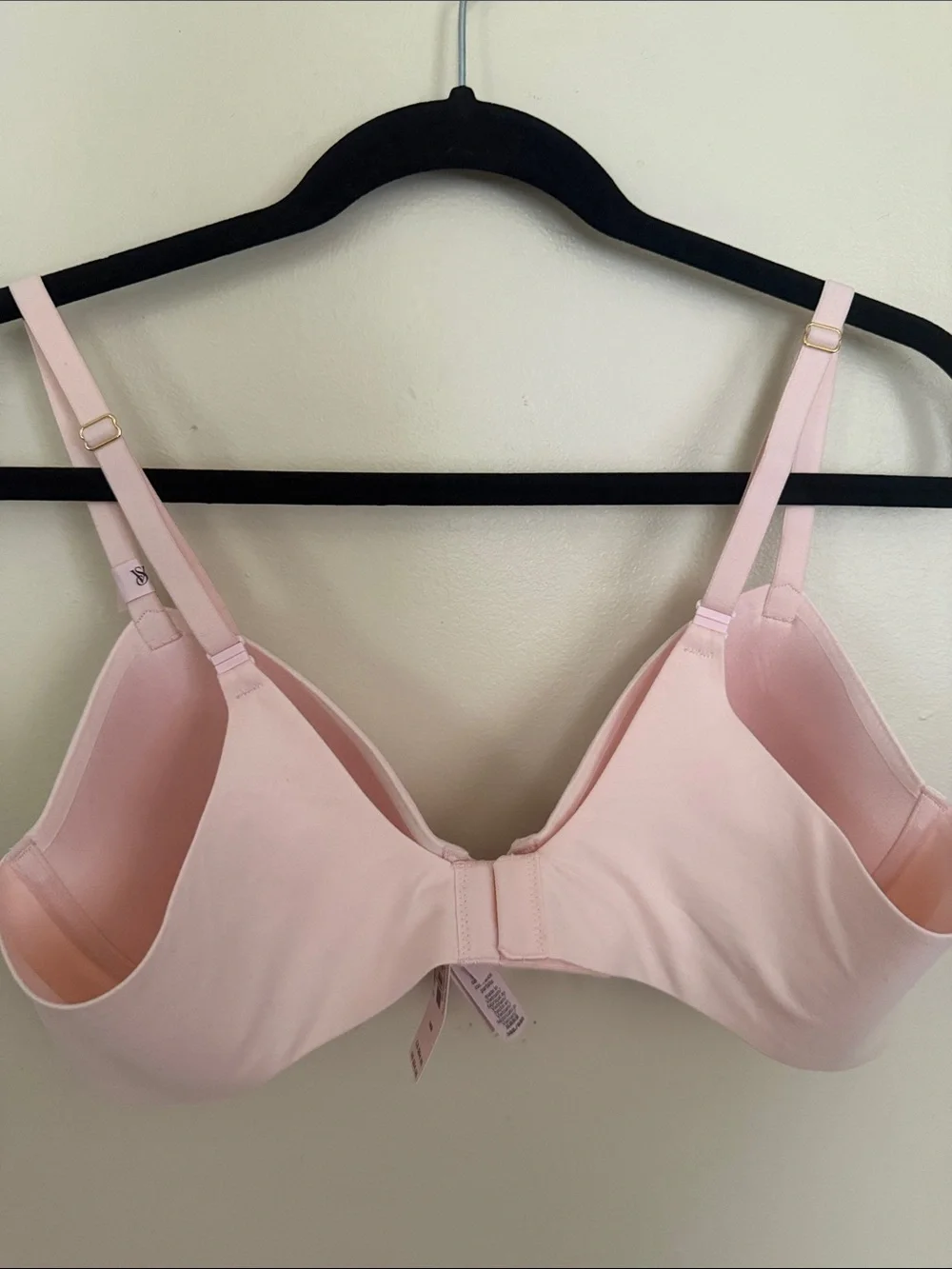 Victoria's Secret Pale Pink Seamless T-Shirt Bra